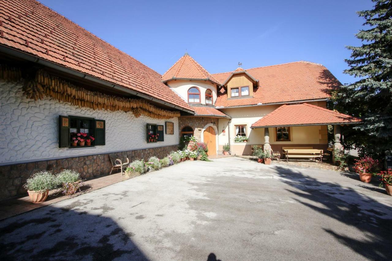 Moj Dom-Toplak Hotel Jursinci Zewnętrze zdjęcie